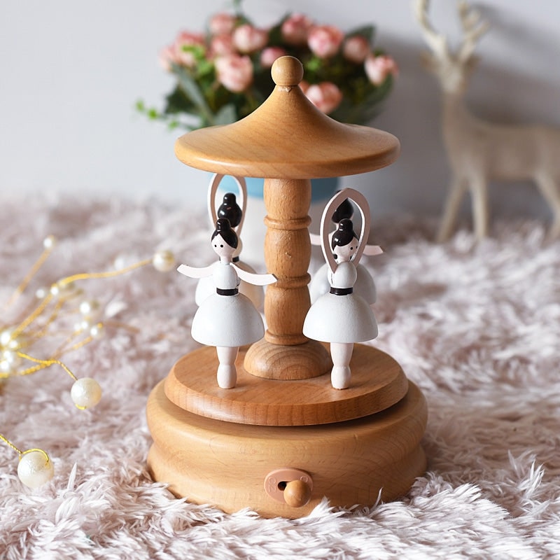 Houten Danseres Muziekdoosje 3
